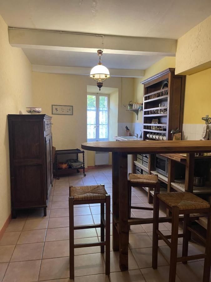 Ferienwohnung Montagne D'Alaric Moux Exterior foto